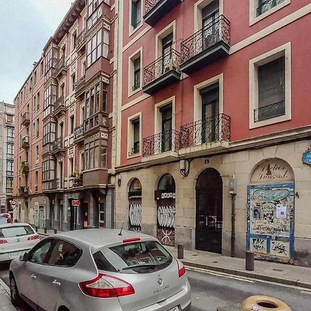 Vivienda Turistica Estilosa En La Zona Vieja Bilbao Luaran gambar